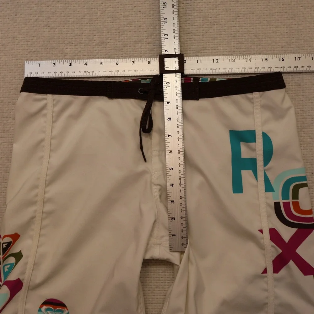 Roxy Women 9 Board Shorts White Graphic Logo Retro Surf L601493L